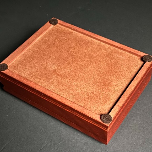 1996 Atlanta Olympic Athlete Winner's Medal Presentation Box - Picture 5 of 5